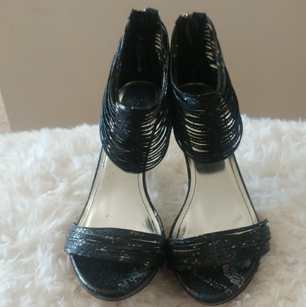 Anne Michelle black heels